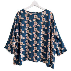 YAVI Blouse 100% Silk Floral Print Boxy 3/4 Sleeve Top Size Medium